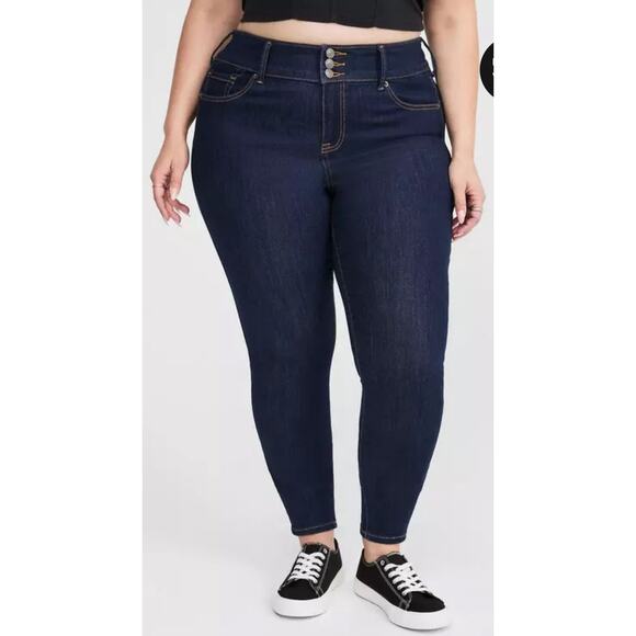 Torrid Denim - Torrid / Jeggings Skinny High-rise Jeans / Dark Wash / size 18R / EUC